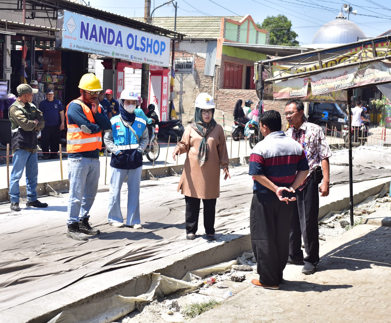 Ada Masalah Baru, Bupati Tegal Umi Azizah Soroti Proyek Perbaikan Jalan Ujungrusi-Banjaran