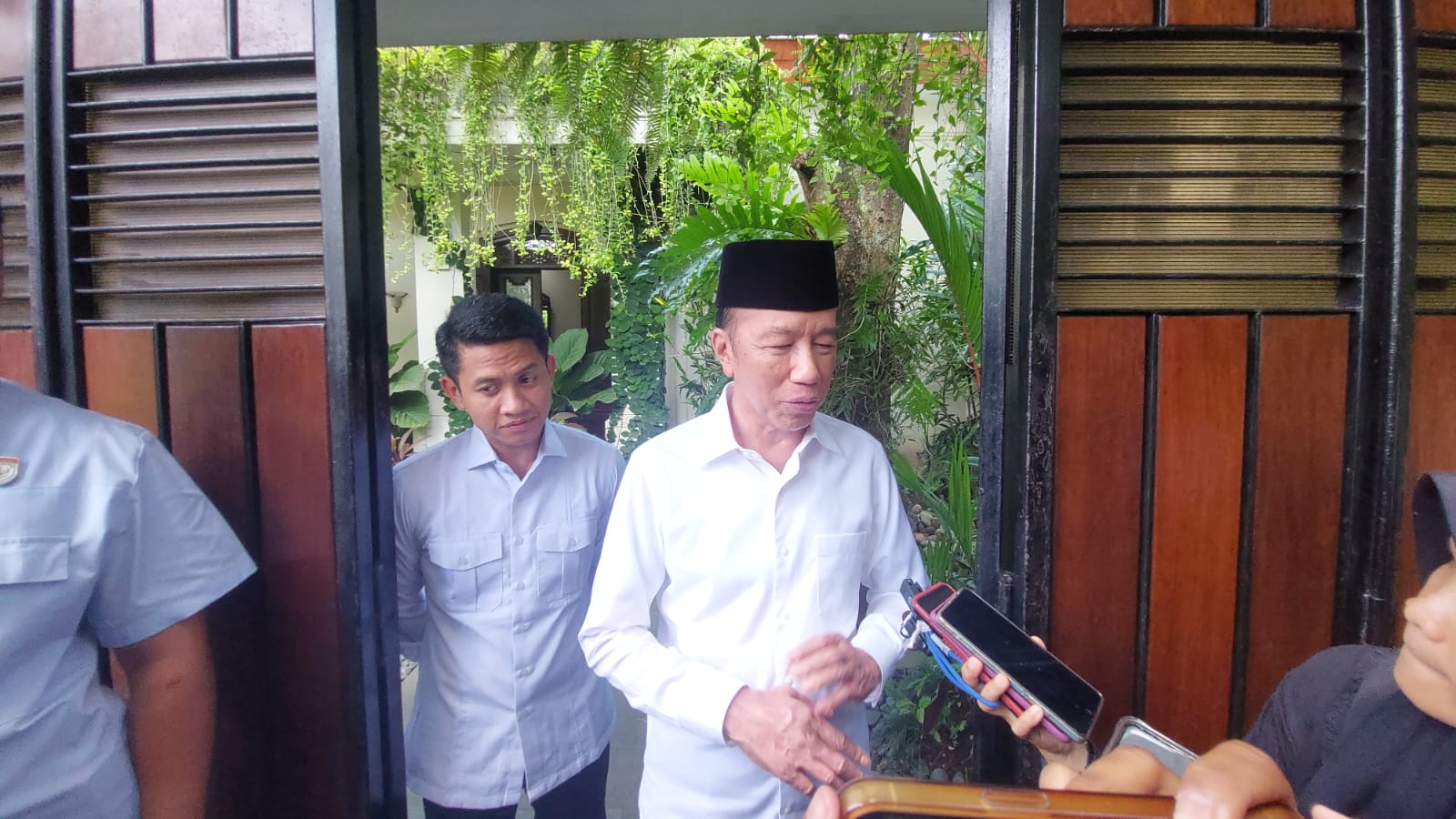 Jokowi Bantah Keras Tudingan Resmikan Bandara Ilegal di Kawasan IMIP