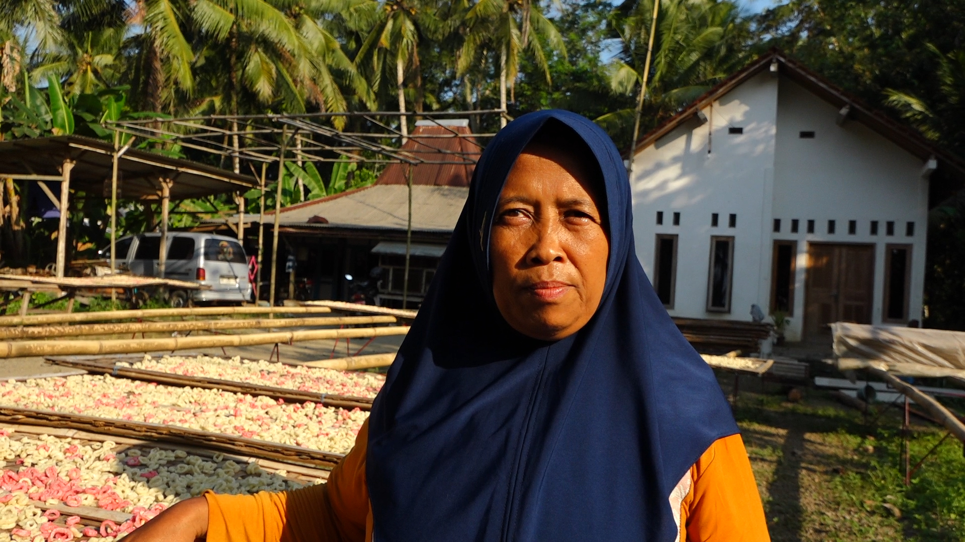 Di Tengah Gempuran Camilan Modern, Lanting Buatan Siti Duriyah Tetap Eksis