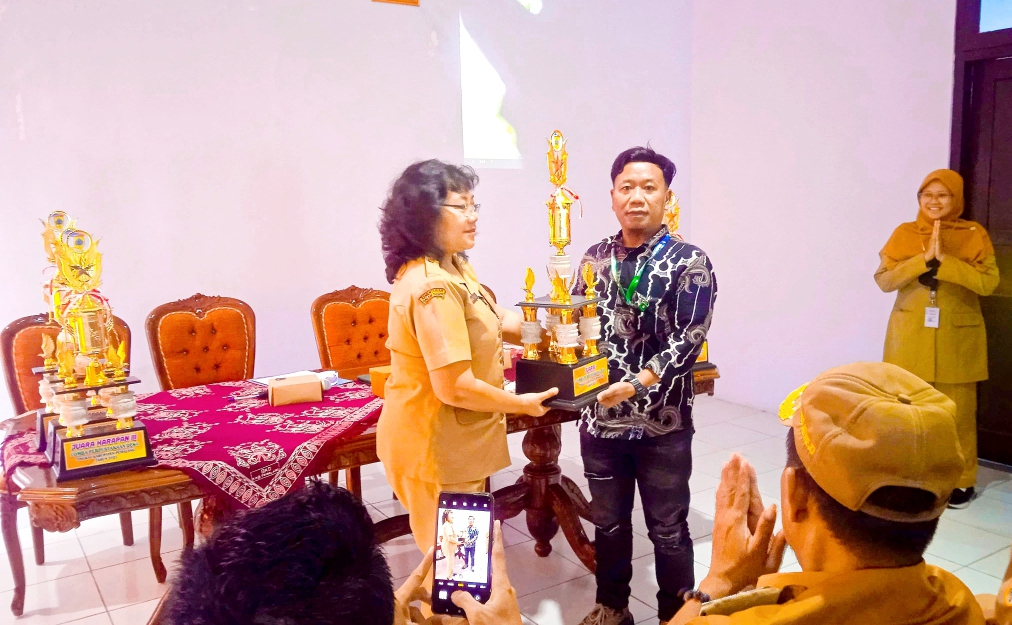 Bumi Pustaka Kapitan Juara 1 Lomba Perpustakaan Desa Terbaik Tingkat Kabupaten Pemalang 