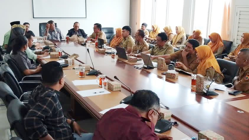 DPRD Kabupaten Pemalang Audiensi dengan Guru Honorer 