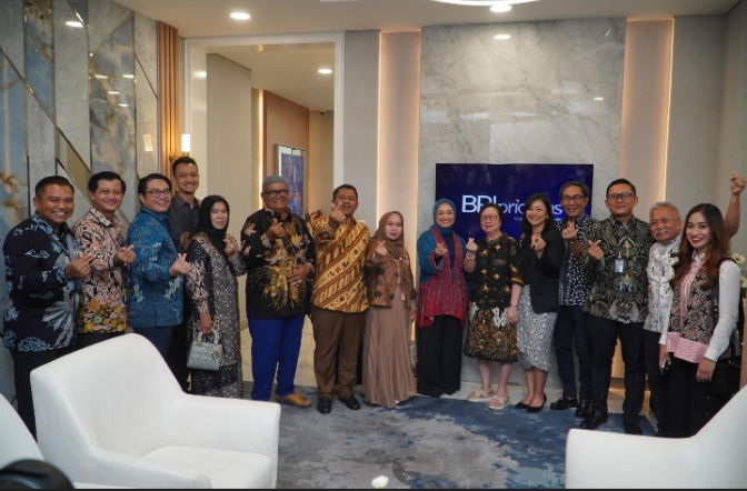 Resmikan Sentra Layanan Prioritas di Cirebon, Kini BRI Miliki 43 Lokasi Layanan Premium yang tersebar di Selur