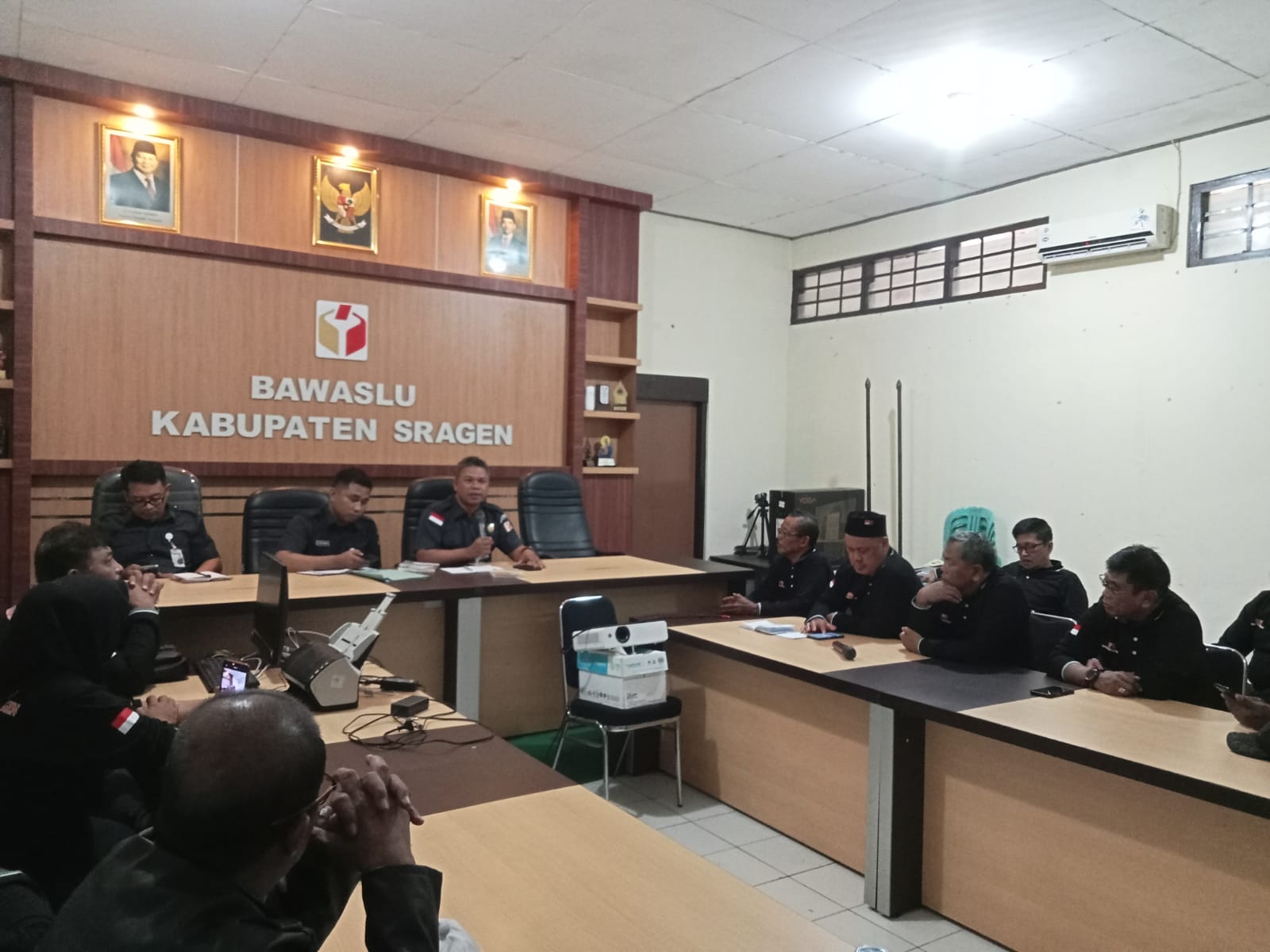 Anggota SPS Geruduk Kantor Bawaslu, Tanyakan Dugaan Pelanggaran Netralitas ASN Sragen