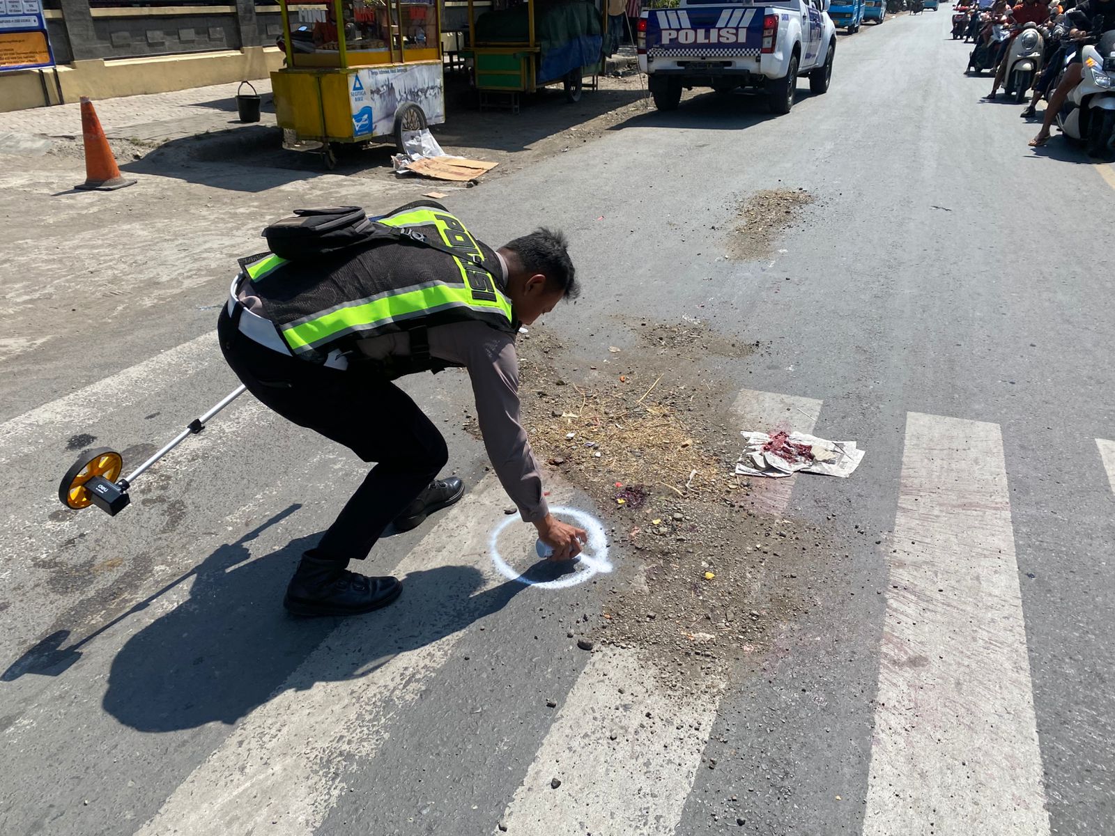Tragis, Pengendara Motor Tewas Dilindas Truk Tebu Ruas Sentra Banjaran Tegal