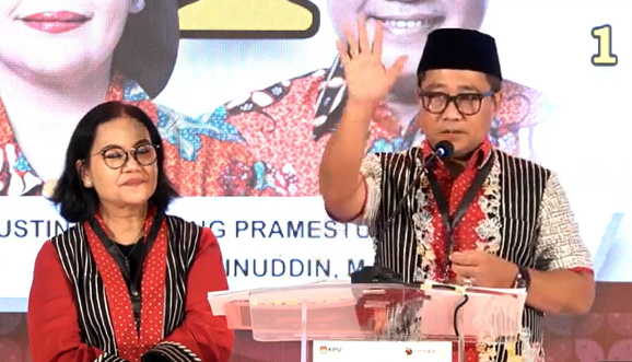 Ini Langkah Agustin-Iswar Percepat Tranformasi Ekonomi saat Debat Publik Pertama