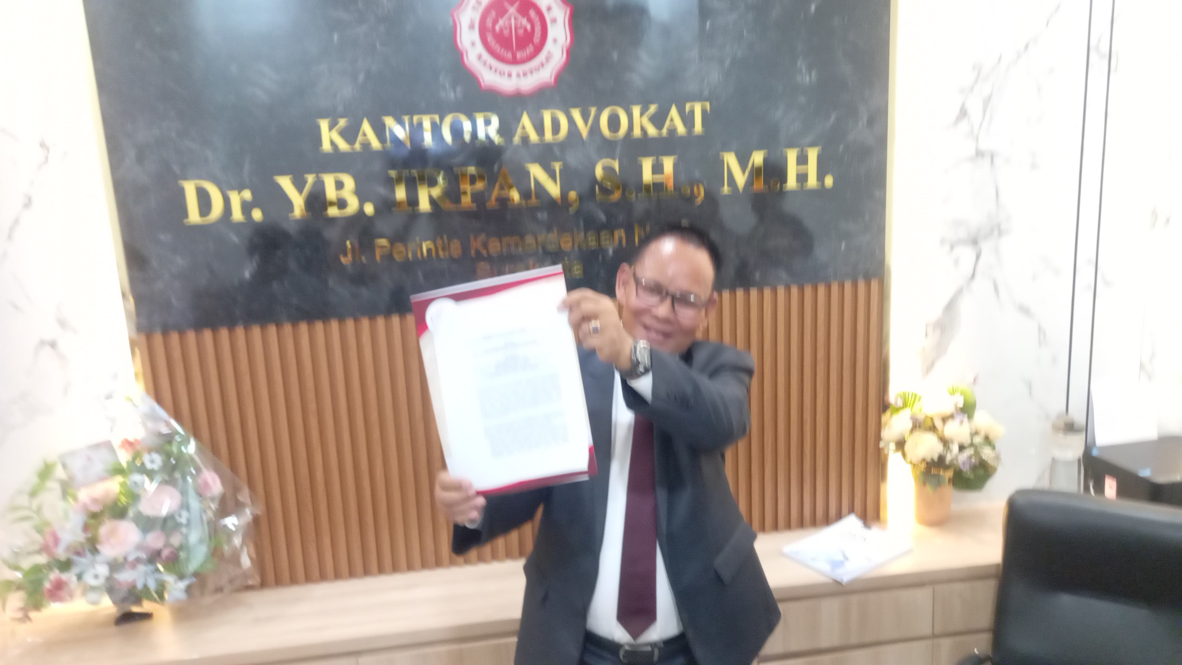 Jokowi Minta PT Jateng Tolak Gugatan CLS Ijazah