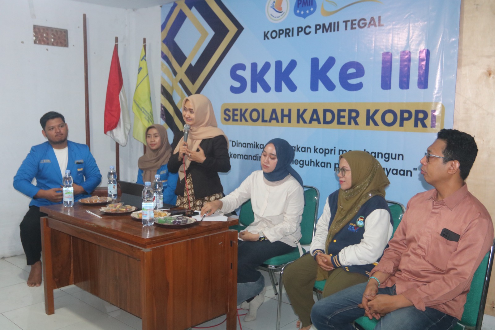 Mbak Iin Sampaikan Peran Strategis Perempuan dalam Pembangunan Masyarakat pada Sekolah Kader KOPRI PMII