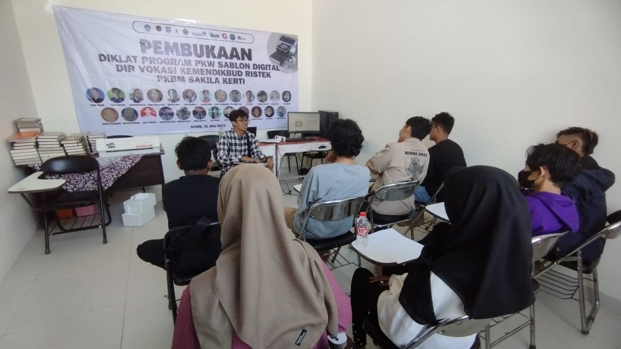 Sakila Kerti Kota Tegal Bekali Anak Muda dengan Pelatihan Sablon Digital