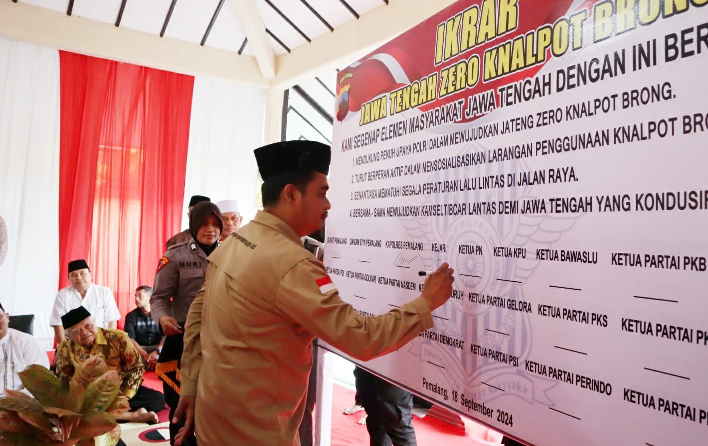 Parpol dan Komunitas Otomotif di Kabupaten Pemalang Deklarasi Zero Knalpot Brong