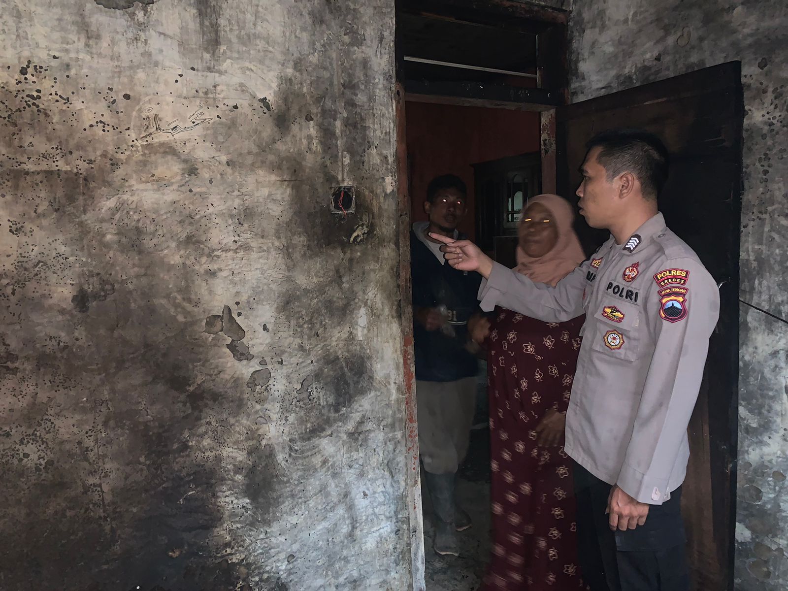 Kamar Tarno Nyaris Ludes Terbakar, Warga Batursari Kabupaten Brebes Gempar