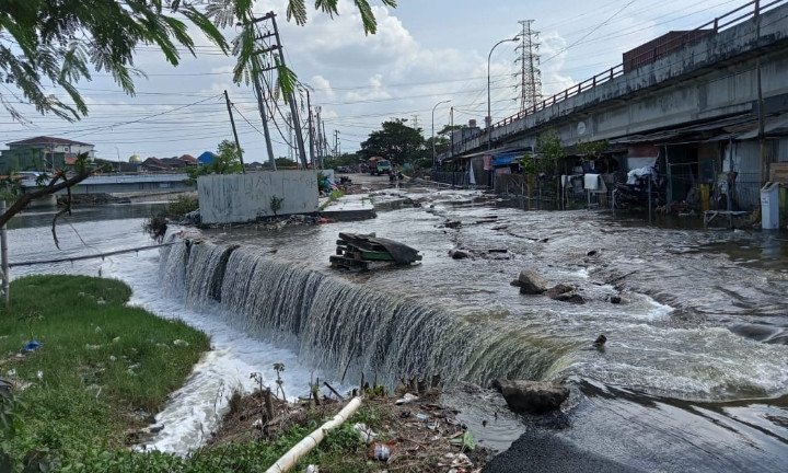 Rob Pesisir Semarang Datang Lagi, Warga Sempat Kocar-kacir Karena Airnya Tinggi Sekali