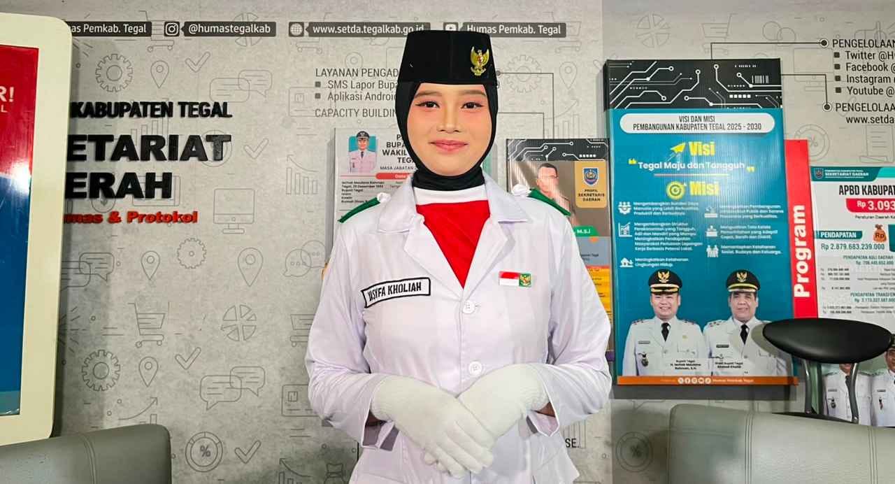 Demi Baki Merah Putih, Gadis Suradadi Tegal Tempuh 25 Kilometer Setiap Hari