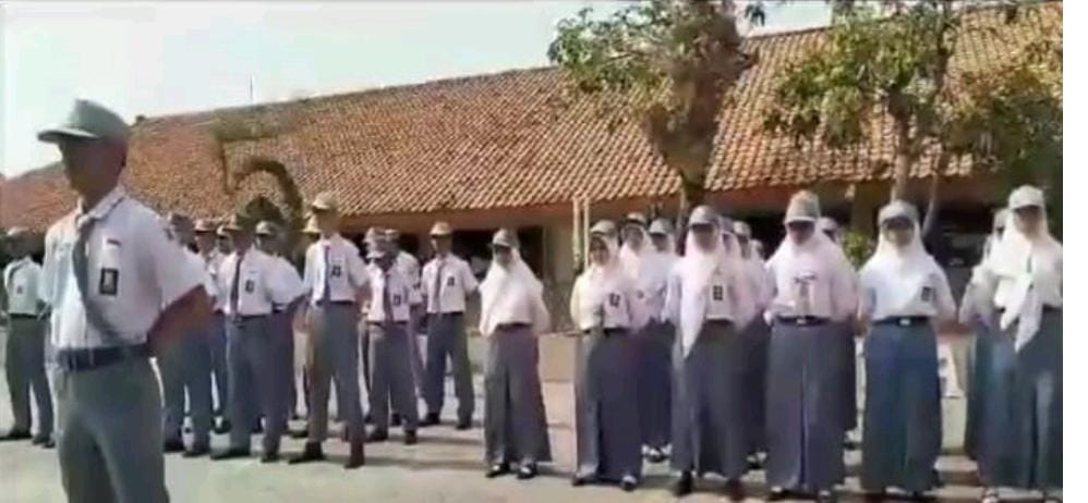 OSIS SMA Negeri 5 Kota Tegal Ikuti Latihan Dasar Kepemimpinan 