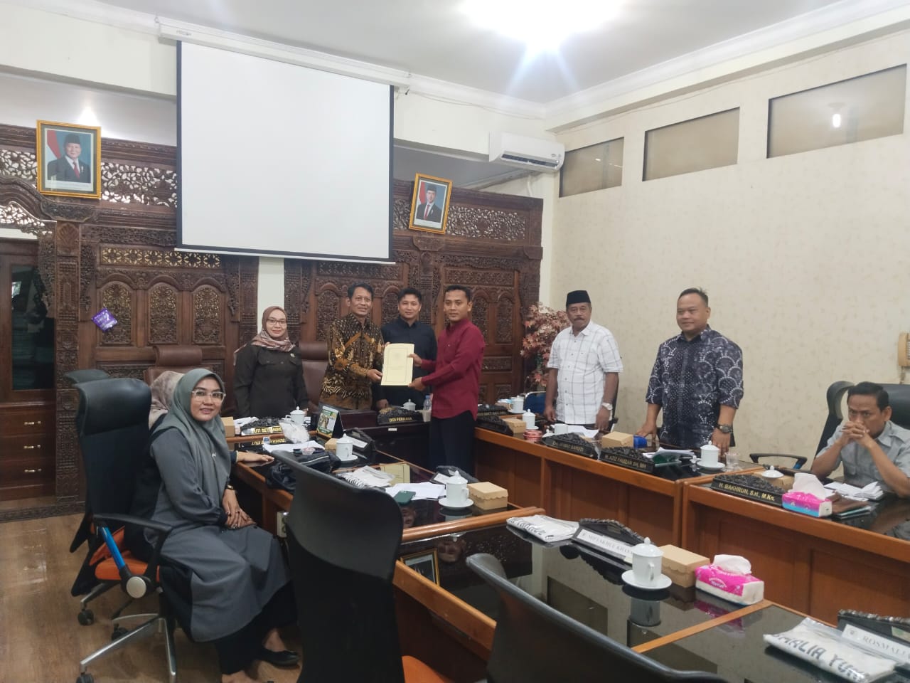 Puluhan Tenaga Kontrak Adukan Nasib ke DPRD Kabupaten Tegal 