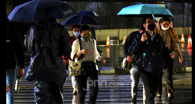 Prakiraan Cuaca Jawa Tengah Hari Ini, Hujan Diprediksi Mengguyur Dataran Tinggi