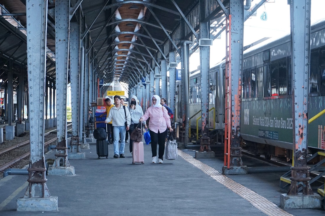 KAI Daop 4 Semarang Berangkatkan 17.131 Penumpang di Hari Pertama Masa Angkutan Nataru