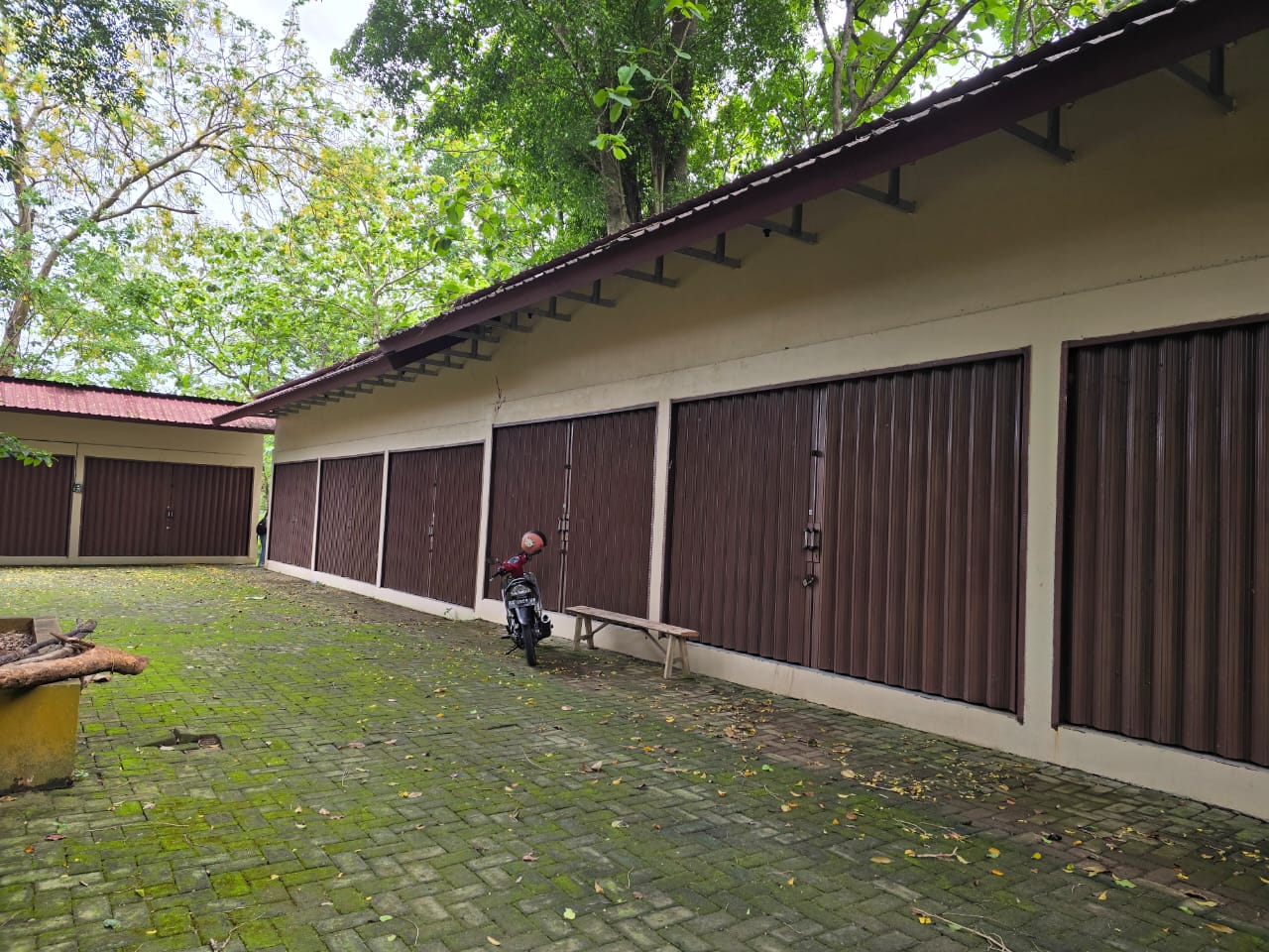 Perencanaan Asal-Asalan, Puluhan Kios Wisata Air Panas Bayanan Sragen Mangkrak