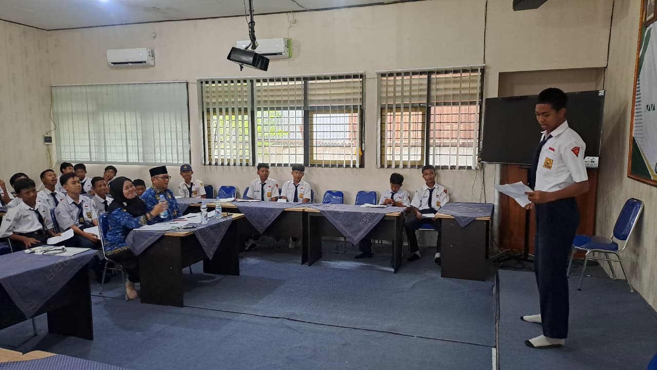 SMPN 2 Balapulang Kabupaten Tegal Meriahkan Bulan Bahasa 