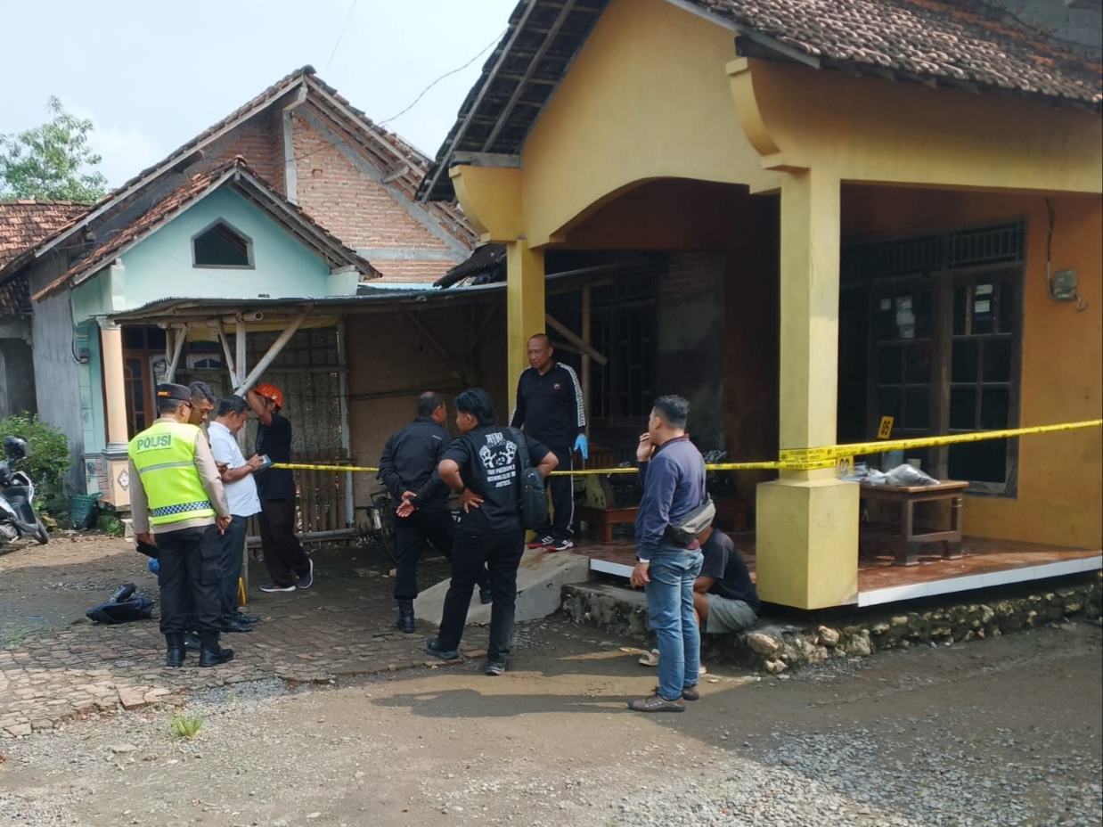 Ledakan Bom Molotov Gegerkan Kota Kudus, Rumah Petani Terbakar Dilempar Bom Rakitan