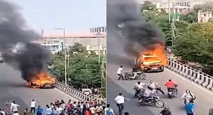 Mobil Terbakar Jalan Sendiri di India yang Viral di Media Sosial Bikin Heboh Warganet