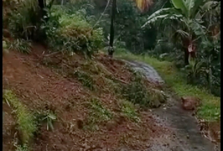Longsor di Tlagasana Pemalang Tutup Akses Dua Dusun 