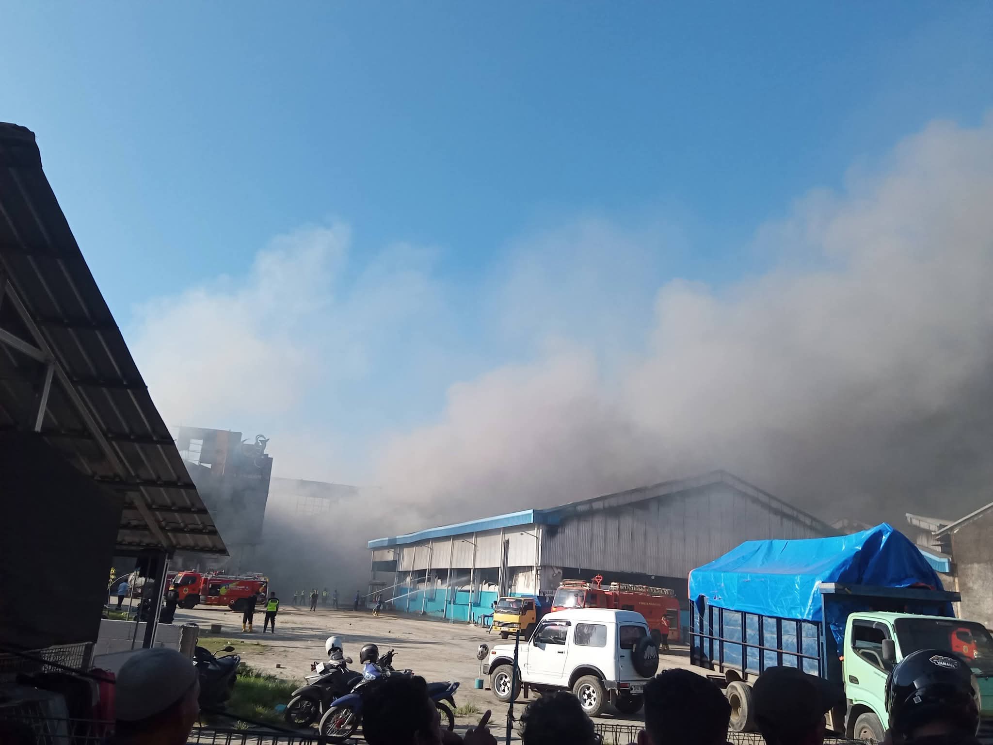 Pabrik Pengolahan Ikan PT Dua Putra Utama Makmur di Pati Dilumat Kobaran Api