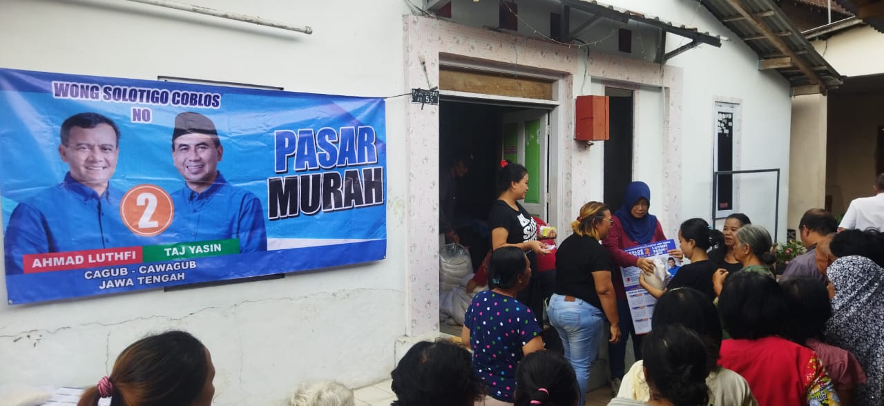 Tebus Murah Minyak Goreng-Beras Hanya Rp5 Ribu, Program Luthfi-Taj Yasin Blusukkan ke Perkampungan di Salatiga