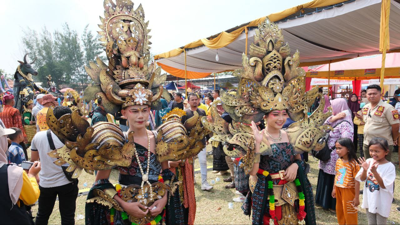 Pemkab Pemalang Siap Bantu Pemasaran Sarung Goyor ke Pasar yang Lebih Luas