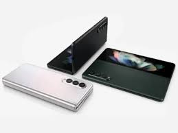 Ponsel dengan Desain Mewah Rasa Tablet