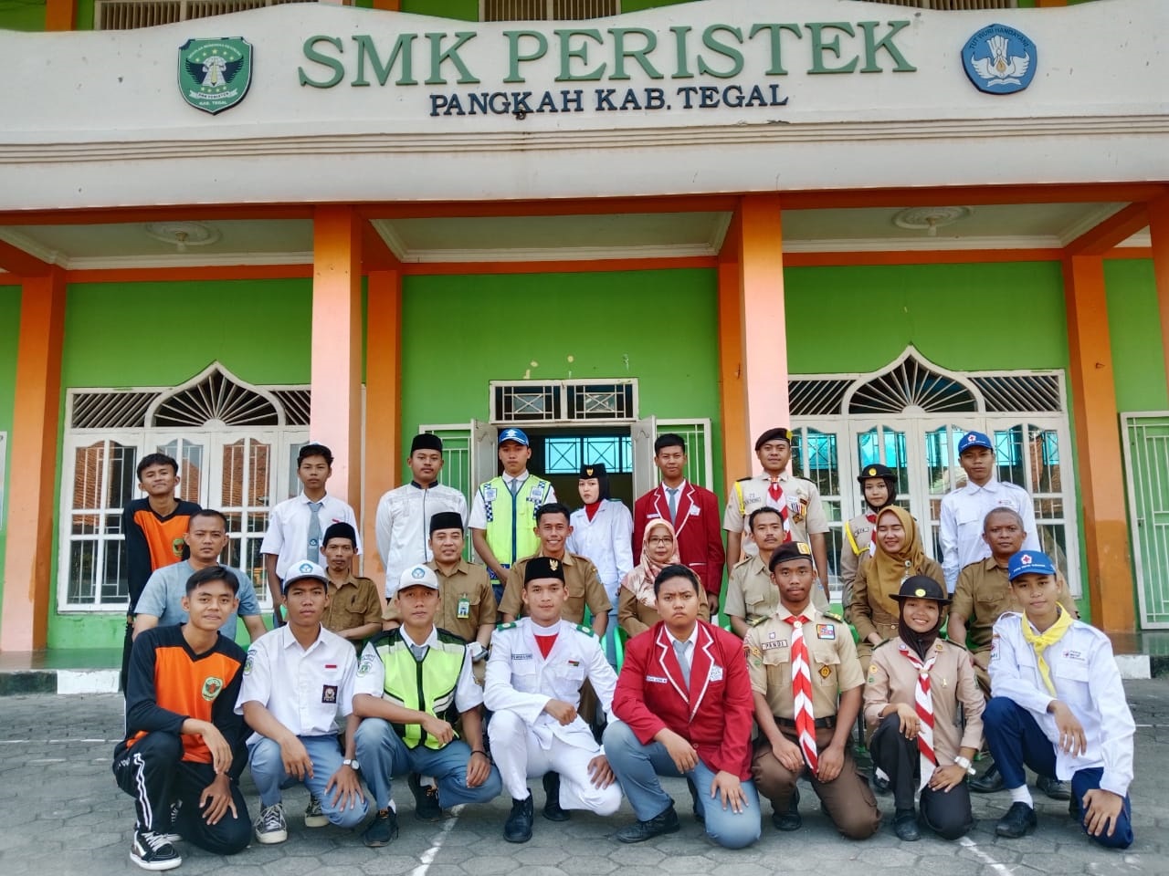 SMK Peristek Pangkah Kabupaten Tegal Sertijab Pengurus OSIS 