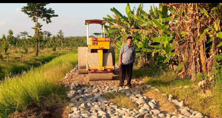 Warga Bersyukur, Jalan Hutan di Pagerbarang Kabupaten Tegal Diperbaiki Menggunakan Aspirasi DPRD