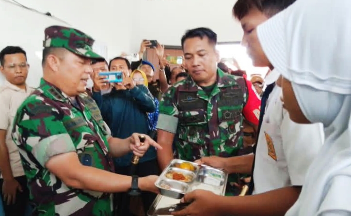 Danrem 071 Wijayakusuma Launching Makan Siang Bergizi Gratis di Kabupaten Pemalang 