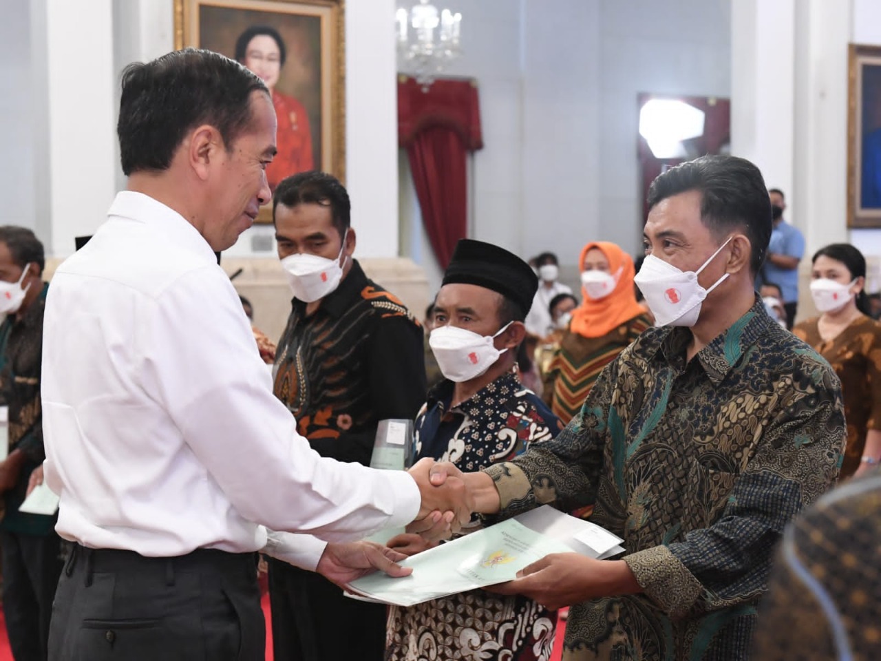 Presiden Jokowi: Kalau Sudah Pegang Sertipikat Semua Rakyat Adem