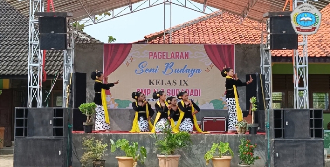 SMP Negeri 2 Suradadi Kabupaten Tegal Adakan Pagelaran Seni Budaya