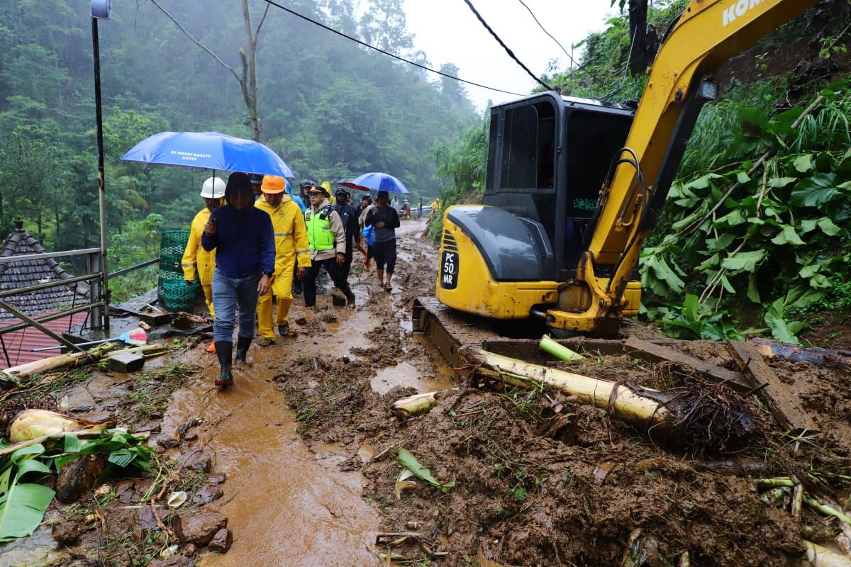 Dataran Tinggi Rahtawu Dikepung 47 Titik Longsor, Bupati Kudus Fokus Keselamatan Warga 