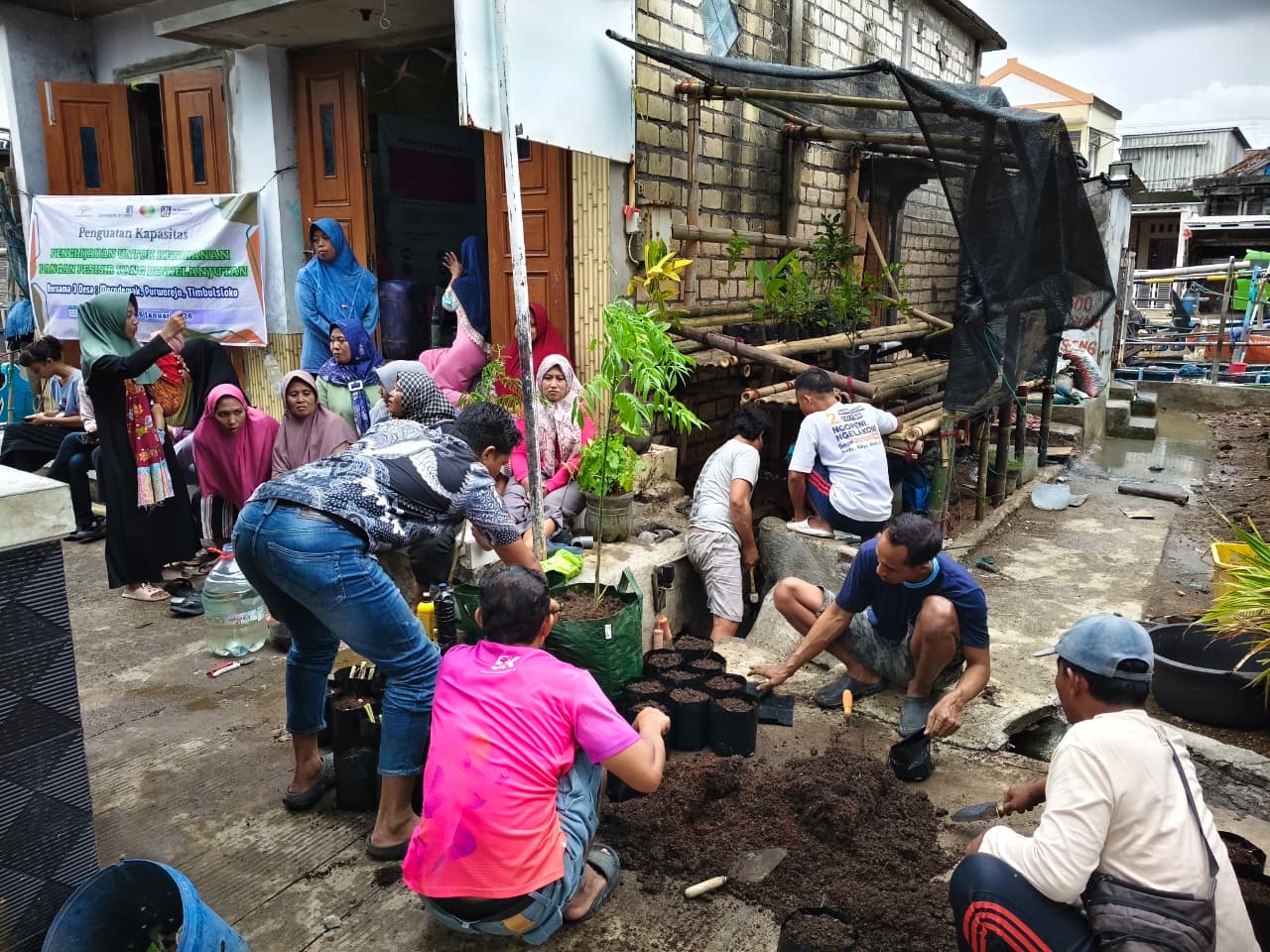 Perempuan Nelayan Demak Bangun Ketahanan Pangan Berkelanjutan