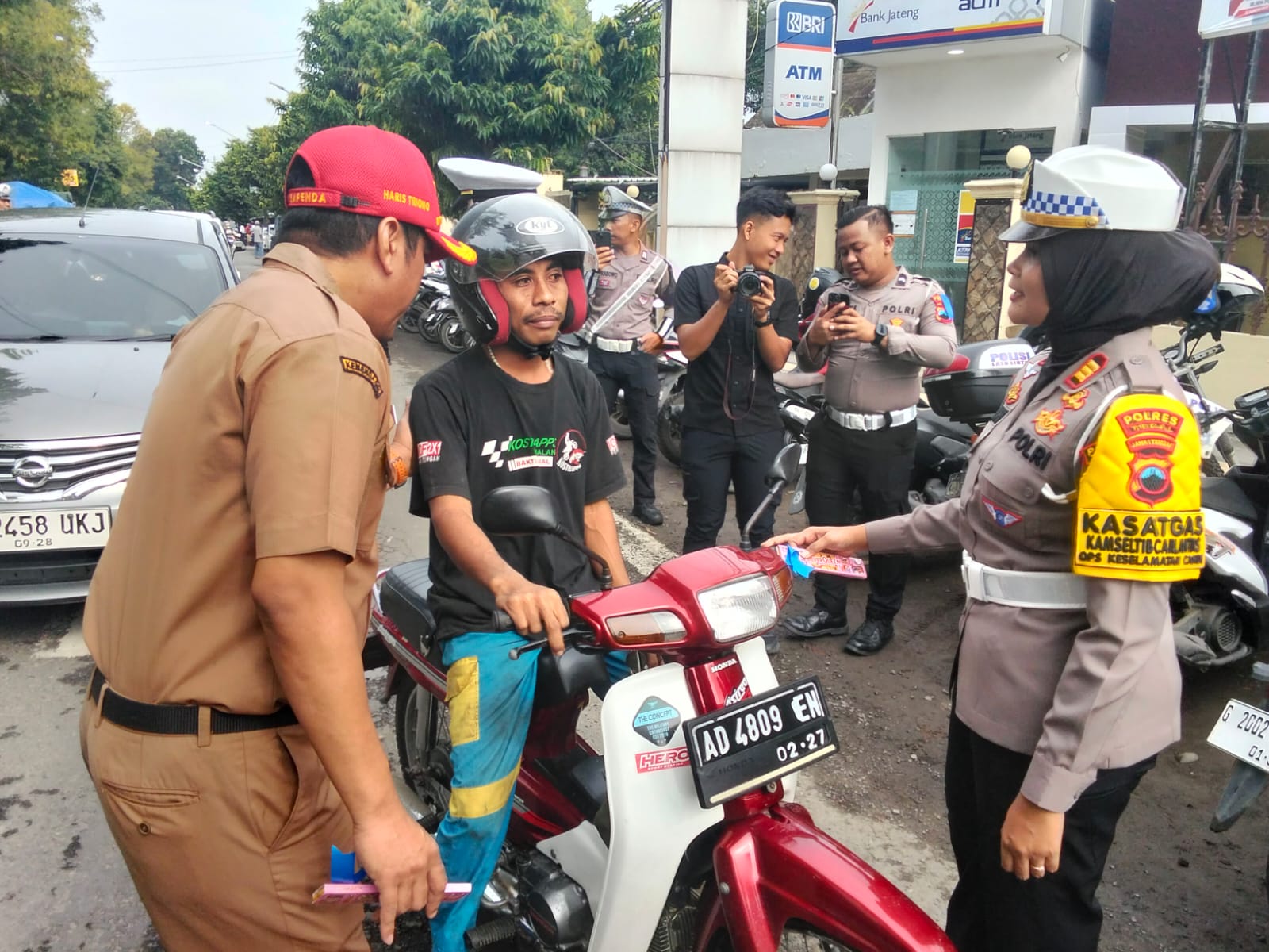 Aksi Humanis Warnai Operasi Keselamatan Candi 2026 