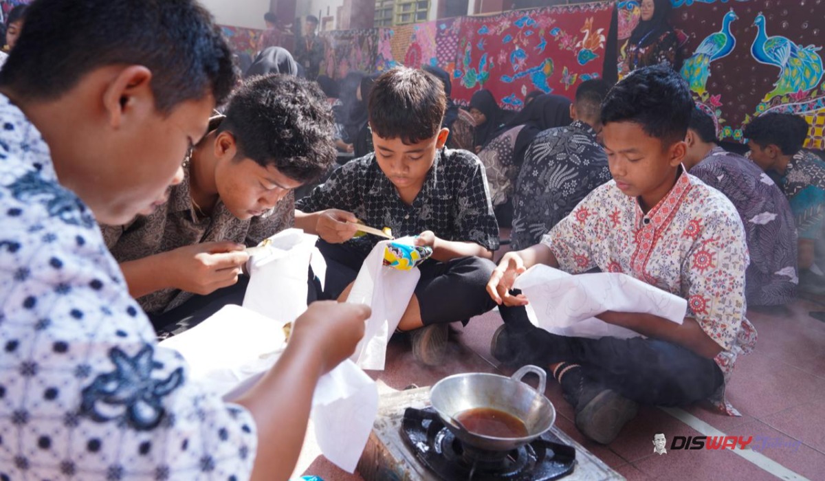 1.000 Canting Warnai Hari Batik Nasional di Kebumen, Pelajar Diajak Kreatif dan Lestarikan Budaya