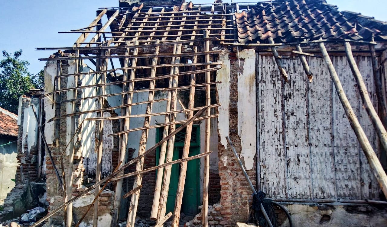 Rumah Warga Desa Bojongnangka Ambruk, Bupati Pemalang Turunkan Tim ke Lokasi