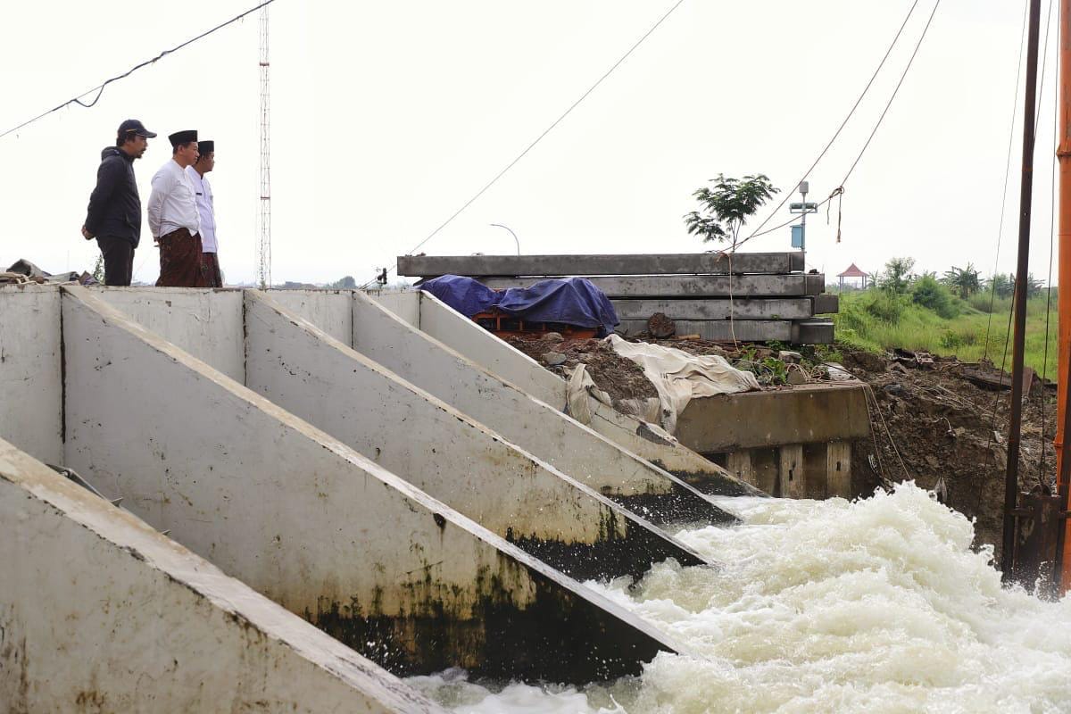 Pintu Air Tanggulangin Tumpuan Pengendalian Banjir di Kudus