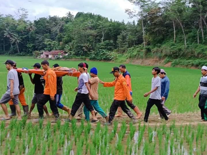 Tiga Hari Tersesat di Hutan, Lansia Ditemukan Lemas Akibat Dehidrasi