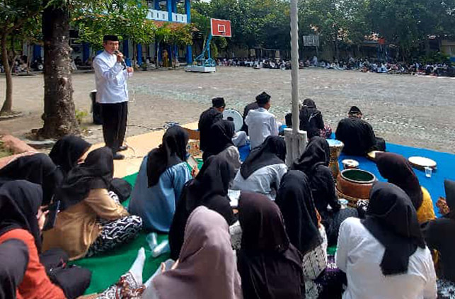 SMK Negeri 2 Kota Tegal Peringati Hari Santri Nasional