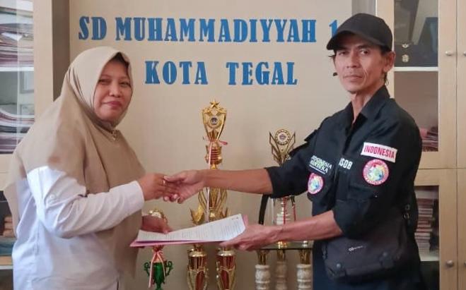 SD Muhammadiyah 1 Kota Tegal Perkuat Gerakan Peduli Lingkungan 