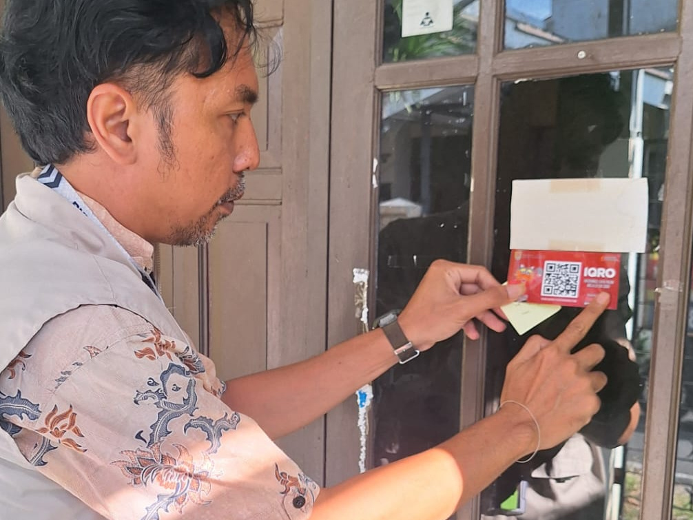 Warga Semarang Bersiap, Petugas Tempel QR Code IQRO di Rumah untuk Data Pajak, Ini yang Harus Disiapkan
