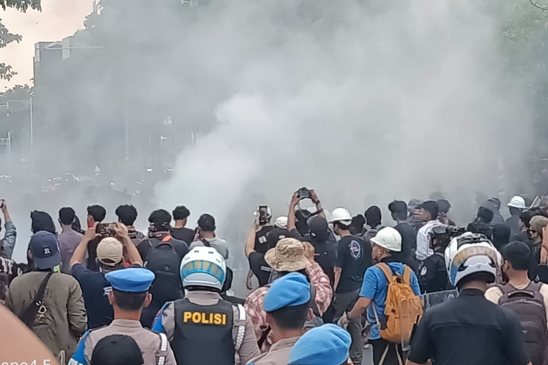 Provokator Berpakaian Hitam Diamankan Usai Ricuh di Aksi May Day Semarang