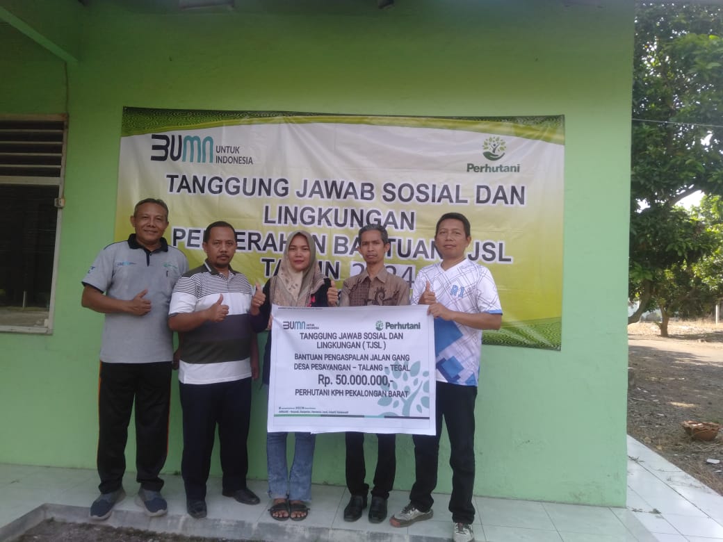 Desa Pesayangan Kabupaten Tegal Terima Bantuan TJSL dari Perhutani 