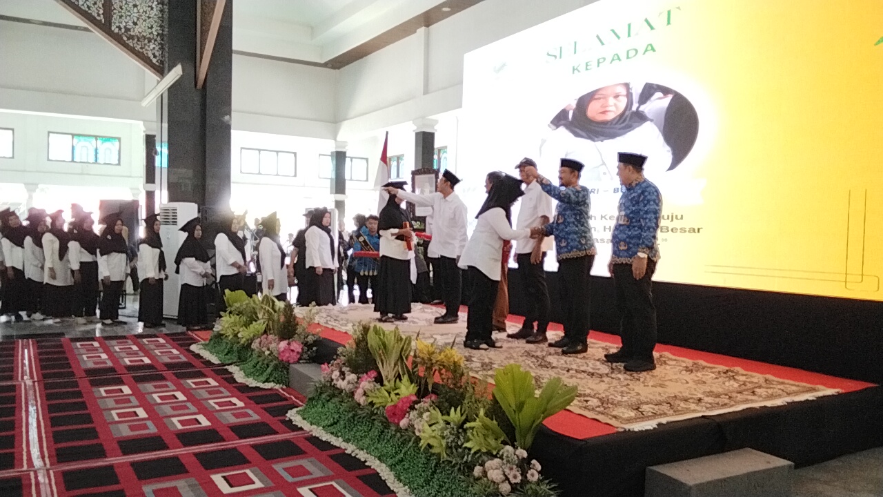 1.000 KPM PKH Pemalang Diwisuda 