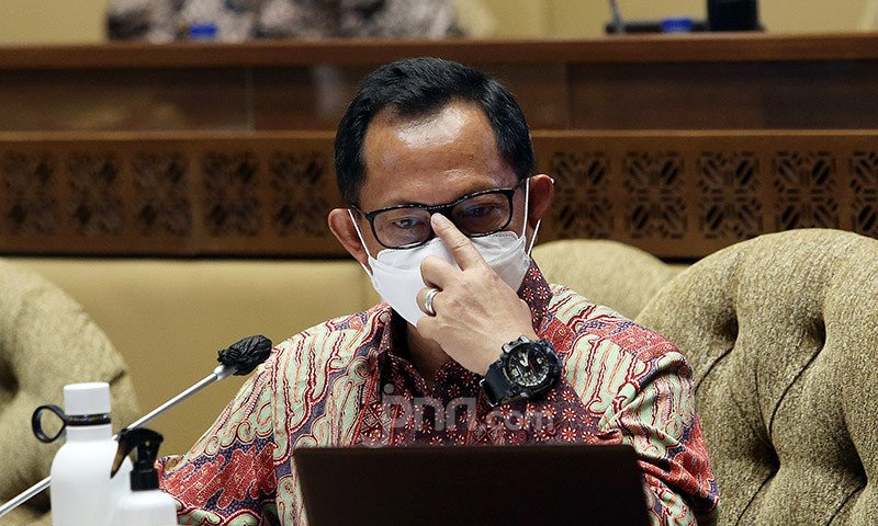 Jokowi Tunjuk Tito Karnavian sebagai MenPAN-RB Ad Interim