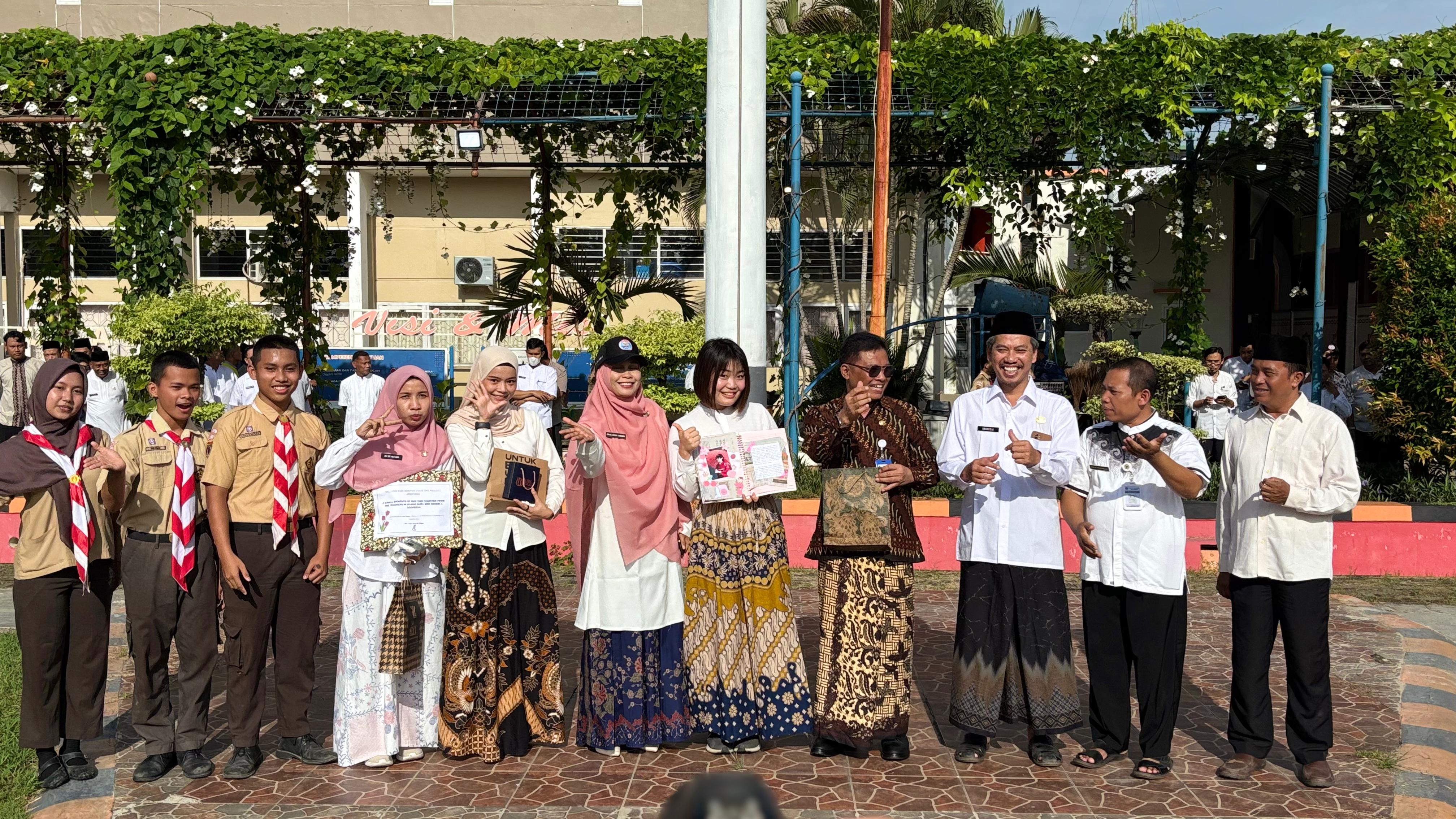 Warga SMKN 1 Adiwerna Lepas  Arakawa Mizuki Kembali ke Jepang