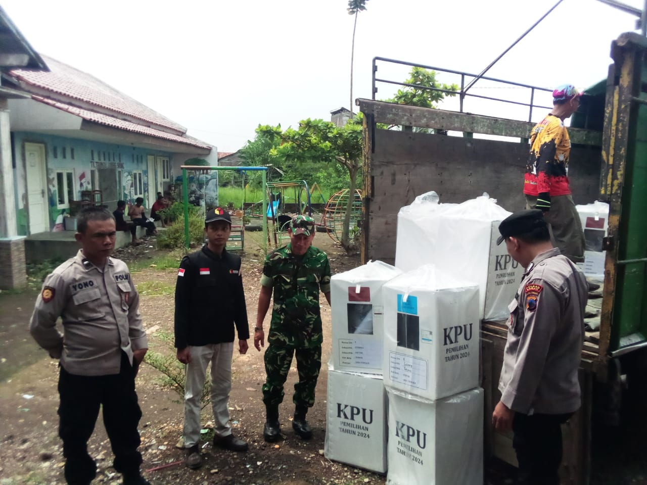 KPU Demak Pastikan Distribusi Logistik Sesuai Estimasi